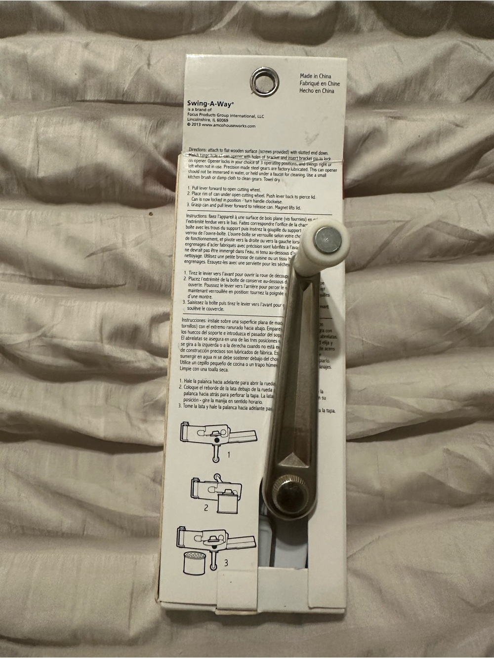 Swing Away Wall Can Opener New - Picture 2 of 7